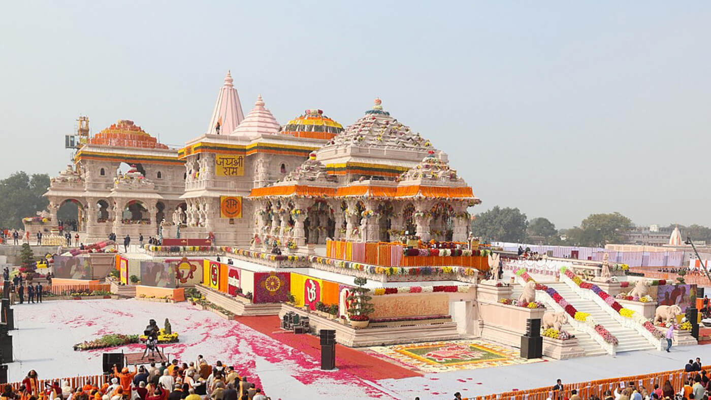 अयोध्या में राम के नाम पर राजनीतिक अनुष्ठान!