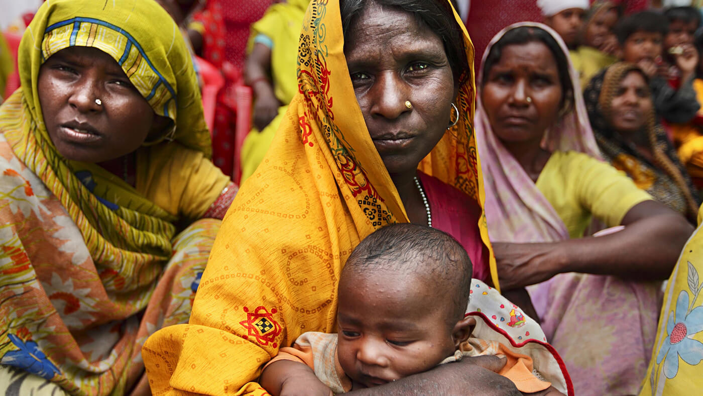 NHFS Report: जातीय भेदभाव और शिक्षा की कमी से दलित-आदिवासी महिलाओं की स्वास्थ्य स्थिति सबसे खराब